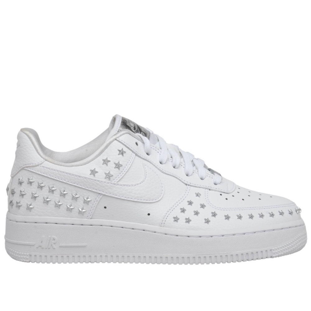 NIKE AIR FORCE ONES | STAR-STUDDED